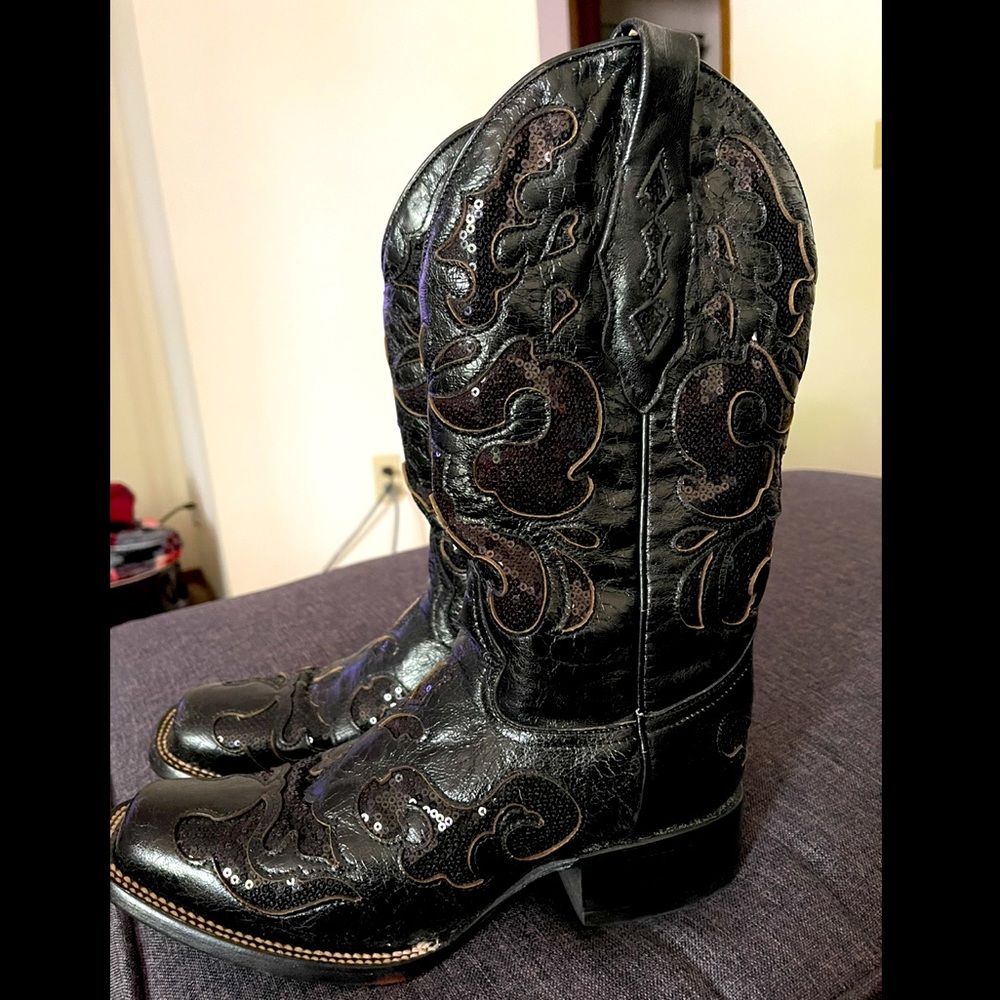 Black Cowgirl Boots